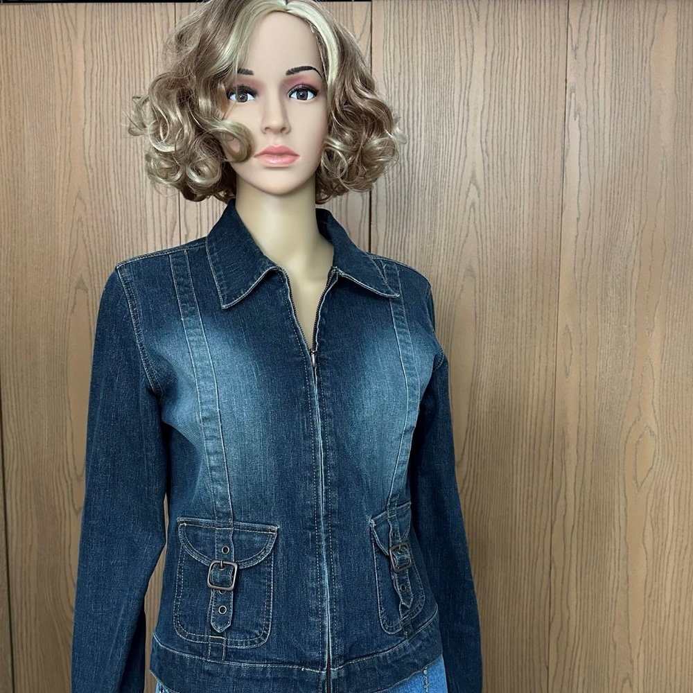 Women Faded Glory Vintage Jean Jacket in Miss S - EUC